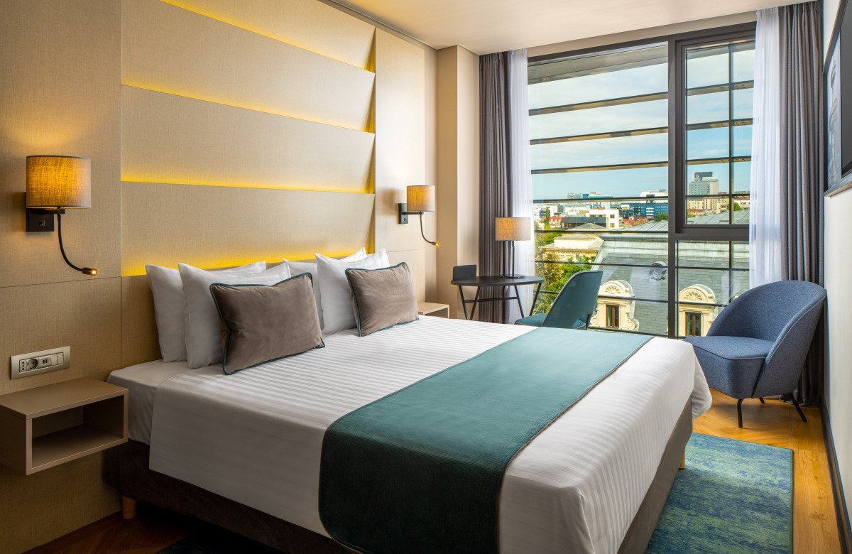 leonardohotelbucharestcitycenter_room_comfortdouble2_2022_4000x2600_7e18f254bc75491965d36cc312e8111f_1200x780_mobile_3